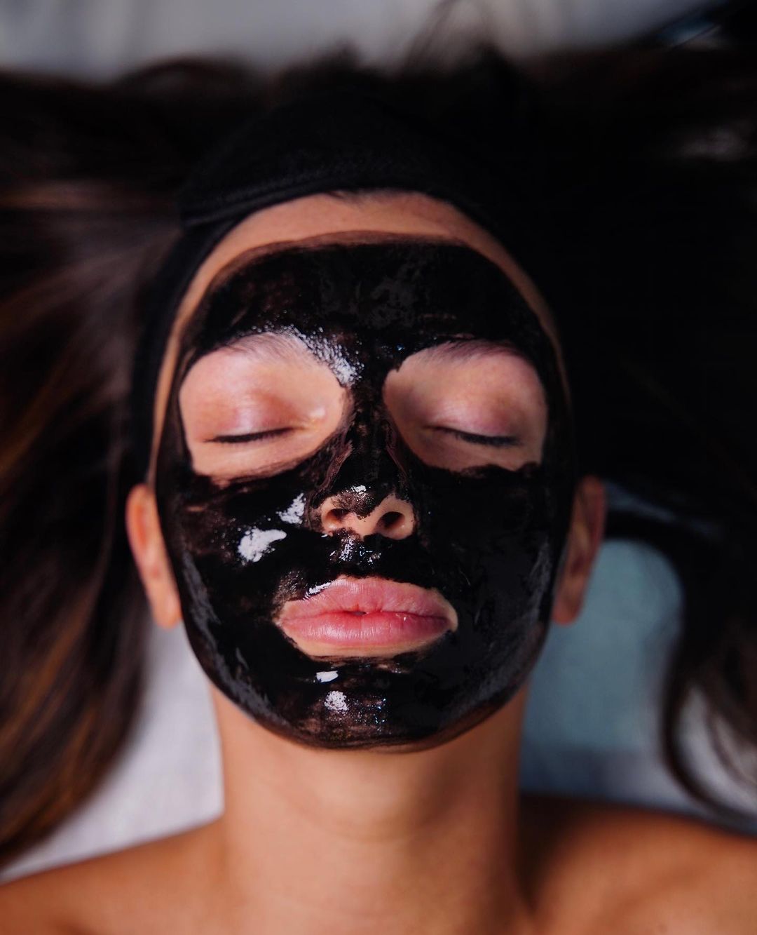 Soins esthétique Visage: Peeling Carbon